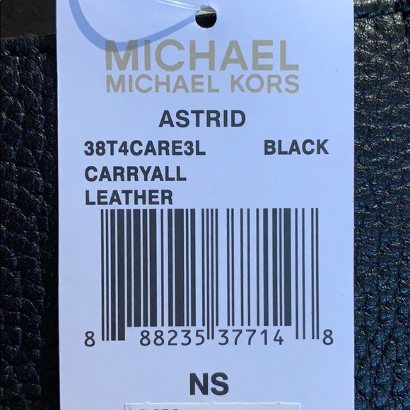 ✨NWT✨ Michael Kors Leather Carryall Wallet - Picture 5 of 6